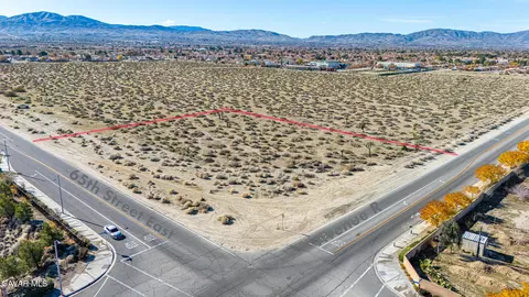 Cor Avenue R 65th Ste, Palmdale, CA 93552