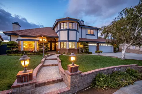 6723 Sycamore Ln, Palmdale, CA 93551