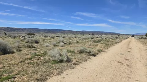 Ave E, Fairmont, CA 93536 photo 17