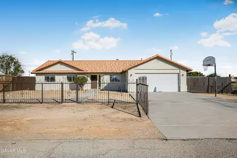 8325 Jacaranda Ave, California City, CA 93505