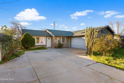 38609 Glenraven Ave, Palmdale, CA 93550