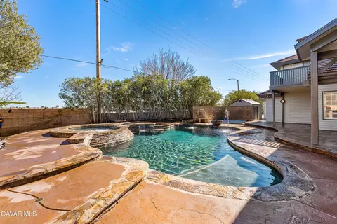 Exterior - 6001 Brougham St, Quartz Hill, CA 93536 photo 7 of 10