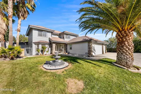 Exterior - 6001 Brougham St, Quartz Hill, CA 93536 photo 2 of 10