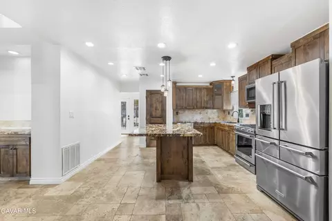 Kitchen - 6001 Brougham St, Quartz Hill, CA 93536 photo 3 of 5