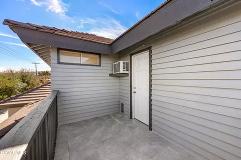 Exterior - 6001 Brougham St, Quartz Hill, CA 93536 photo 4 of 10