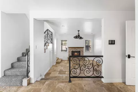 Entry Way - 6001 Brougham St, Quartz Hill, CA 93536 photo 5 of 8