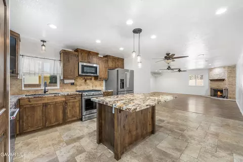 Kitchen - 6001 Brougham St, Quartz Hill, CA 93536 photo 1 of 5