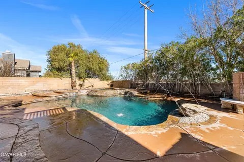 Exterior - 6001 Brougham St, Quartz Hill, CA 93536 photo 10 of 10
