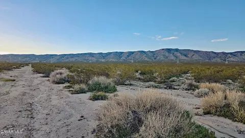 Rose Avenue, Mojave, CA 93501
