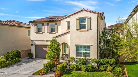 19127 Malabar St, Santa Clarita, CA 91350