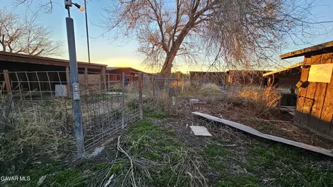 Exterior - 49019 E 120th St, Lancaster, CA 93535 photo 16 of 26