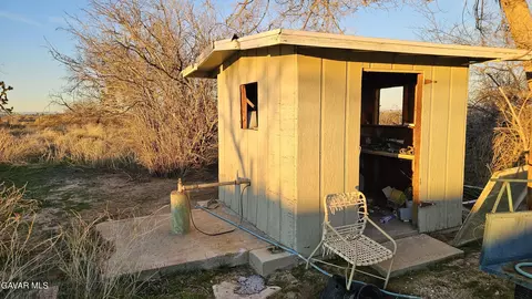 Exterior - 49019 E 120th St, Lancaster, CA 93535 photo 11 of 26