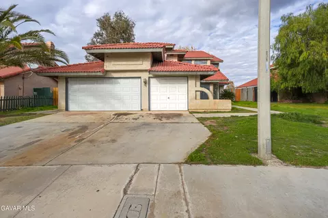 5217 Avenue R 4 E, Palmdale, CA 93552