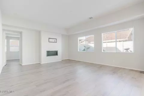 Living - 2107 Helconia Ct, Palmdale, CA 93551 photo 2 of 5