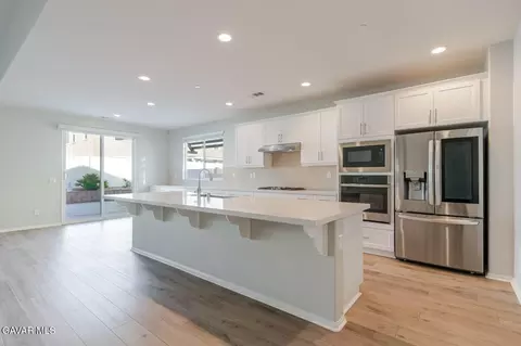 Kitchen - 2107 Helconia Ct, Palmdale, CA 93551 photo 1 of 4