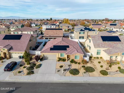 View/Area - 2107 Helconia Ct, Palmdale, CA 93551 photo 7 of 9