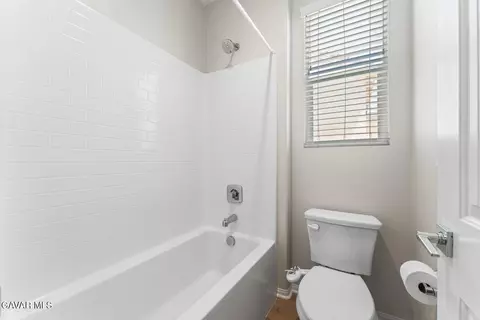 Entry Way - 2107 Helconia Ct, Palmdale, CA 93551 photo 5 of 5