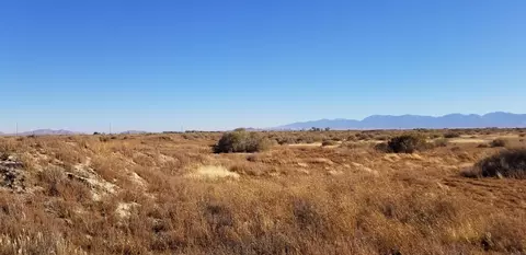 E Avenue G, Lancaster, CA 93535 photo 3