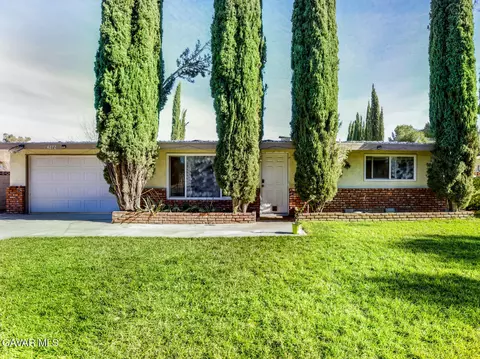 42724 42nd St W, Lancaster, CA 93536