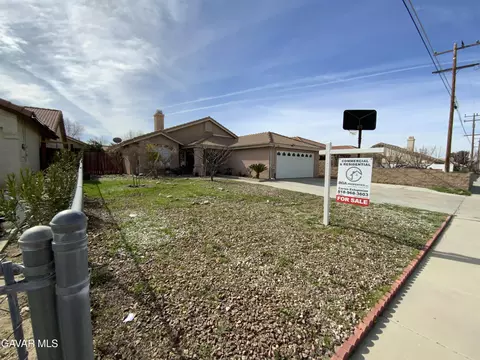 1816 Orange St, Rosamond, CA 93560