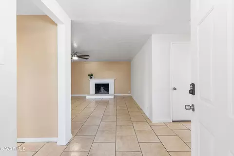 1252 Avenue R6 Ave E, Palmdale, CA 93550 photo 3