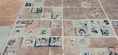 7931 W Elder Ave, Rosamond, CA 93560 photo 12