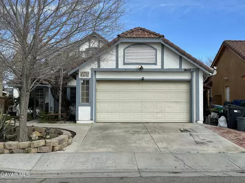 5113 Essex Dr E, Palmdale, CA 93552
