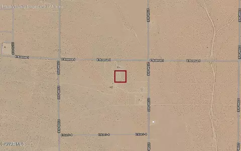 213 Th Street East Avenue I2, Lancaster, CA 93535 photo 4
