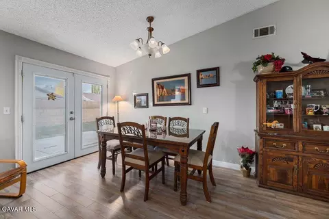 Dining - 44115 Hunter Ct, Lancaster, CA 93536 photo 1 of 2