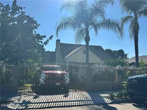 183 19th St E, San Bernardino, CA 92404
