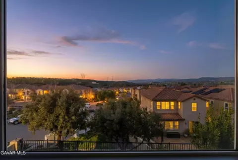 19849 Via Ott, Santa Clarita, CA 91321 photo 24
