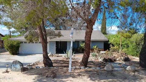 13205 Avenue W E, Pearblossom, CA 93553