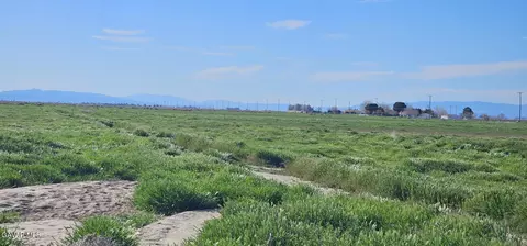 E Avenue J2 / 128th St E, Lancaster, CA 93535 photo 3