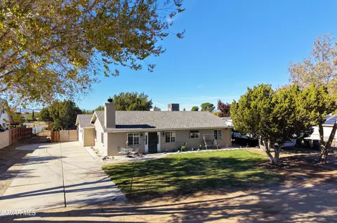 43309 43rd St W, Lancaster, CA 93536