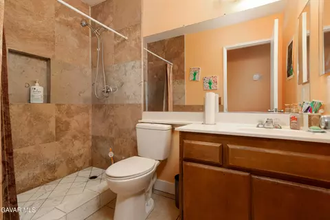 Bath - 40944 171th St E, Lancaster, CA 93535 photo 1 of 5