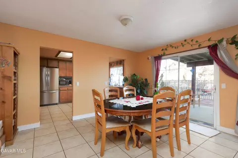 Dining - 40944 171th St E, Lancaster, CA 93535 photo 1 of 2
