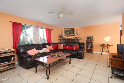 Living - 40944 171th St E, Lancaster, CA 93535 photo 1 of 1