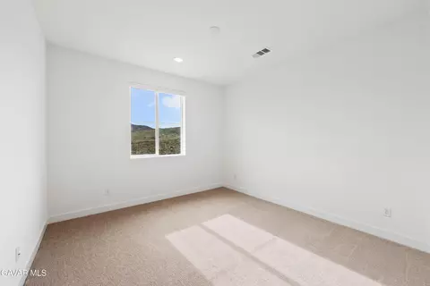Bedroom - 39660 Nicholas Ct, Palmdale, CA 93551 photo 11 of 18