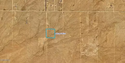 E 230th Street, Lancaster, CA 93535 photo 3