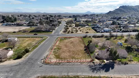 174 Th St E Cor Highacres, Palmdale, CA 93591 photo 5