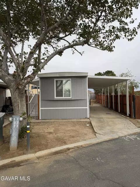 3300 15th St W #133 133, Rosamond, CA 93560