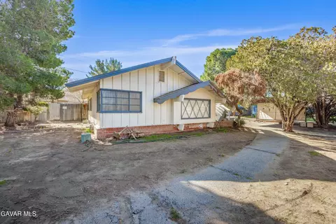 1118 Avenue K E, Lancaster, CA 93535