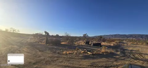 26000 Avenue W-11 E, Llano, CA 93544