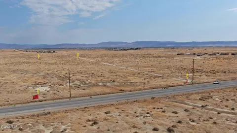 500 Avenue E, Redman, CA 93535 photo 23