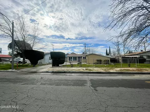1560 Avenue H10 W, Lancaster, CA 93534
