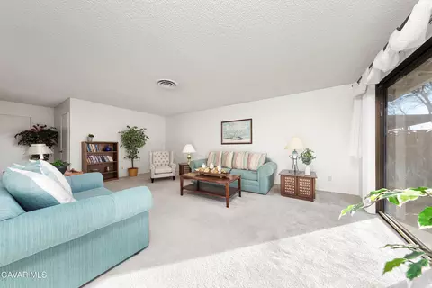Living - 43755 Sentry Ln, Lancaster, CA 93536 photo 1 of 3