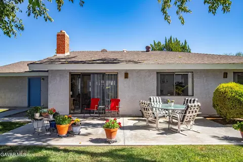 Exterior - 43755 Sentry Ln, Lancaster, CA 93536 photo 3 of 13