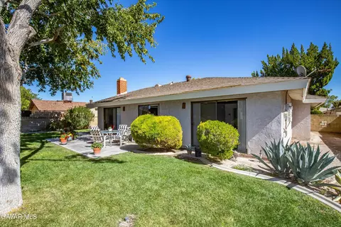 Exterior - 43755 Sentry Ln, Lancaster, CA 93536 photo 8 of 13