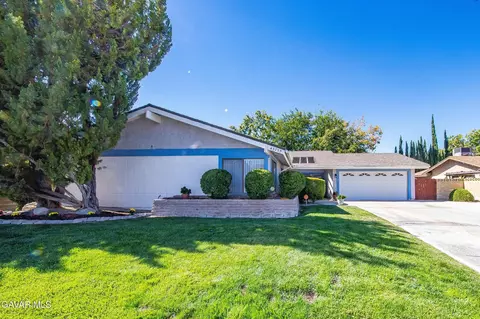 43755 Sentry Ln, Lancaster, CA 93536