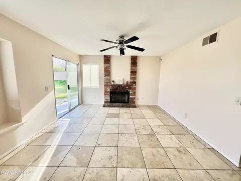 44420 Tarragon Dr, Lancaster, CA 93536 photo 28